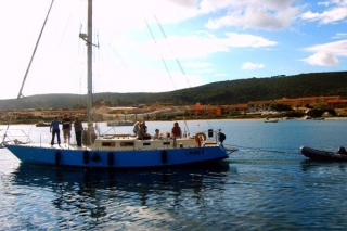  entre Sardinia y Córica 